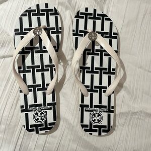Tory Burch Flip Flops - Size US 11 - NEVER WORN